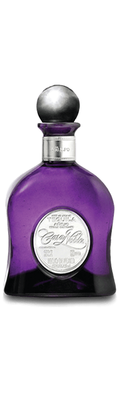 Our most re ned tequila is matured in French White Oak barrels and aged for 2 years. It’s deep golden tone has an exceptional bouquet and body that ranks among the  nest distilled spirits in the world. Beautifully contained in an artisanal purple glass decanter, this is truly a unique product.